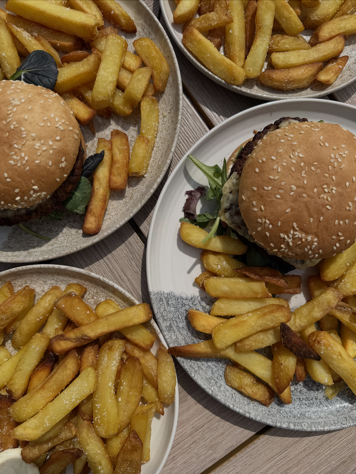 Minigolf, Øl & Burger